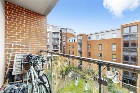 Flat 96, Windsor Court - EVTeXwzUgYLrY3VBodd0.jpg