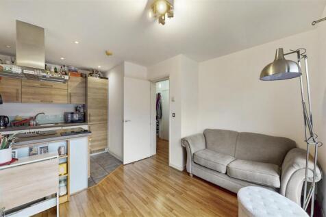 Flat 96, Windsor Court - cbopEp3CCLPQ9qXpA2Wr.jpg