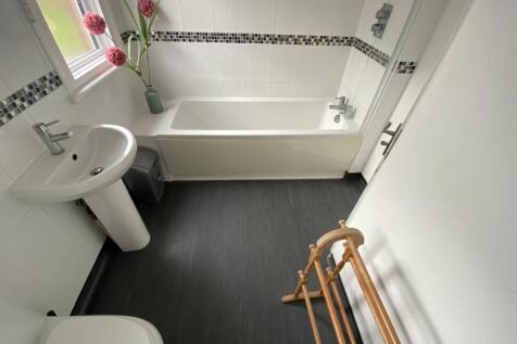 Bathroom 1-2