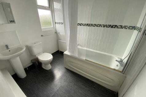 Bathroom 2-2