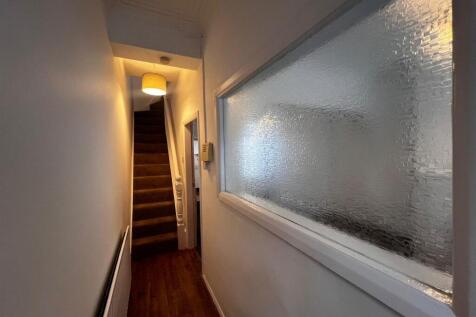 78SS - Hallway.jpg