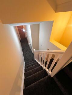 18 Kemley - Stairs.jpg