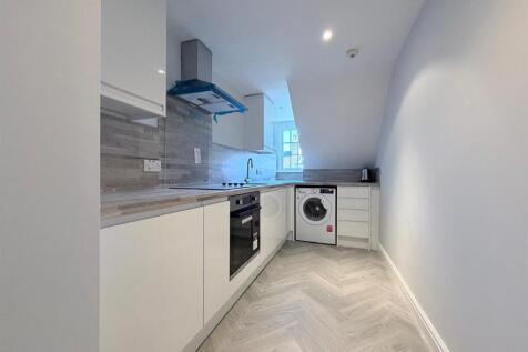 4 Walkergate - Kitchen.jpg