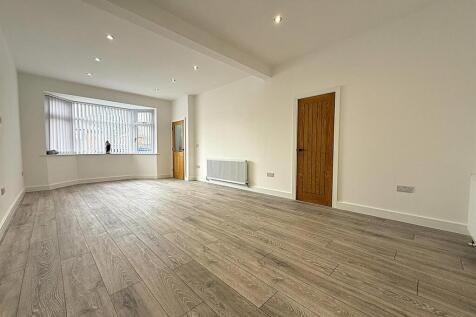 Living room 3rd.jpg