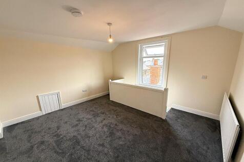 Attic room.jpg