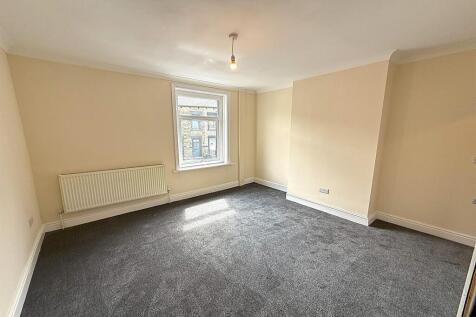 Bedroom 1 2nd.jpg