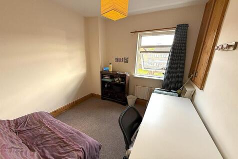 Bedroom 2.jpg