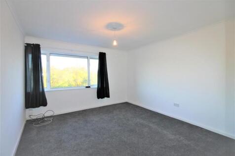 4 - Living room.jpg