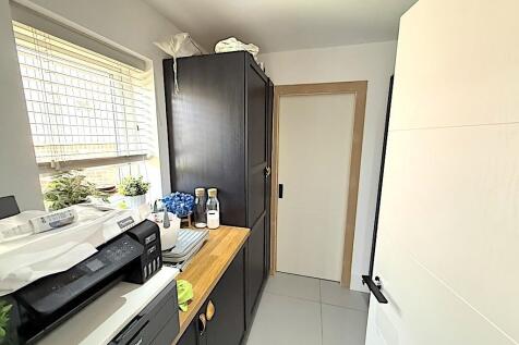 utility room.jpg