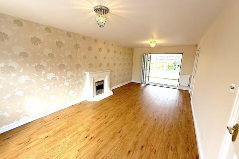 Living room 2nd.jpg
