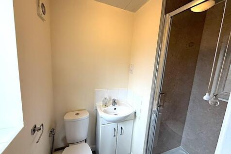 ensuite.jpg