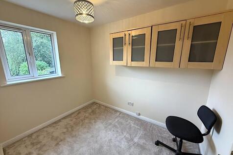 Bedroom 4.jpg