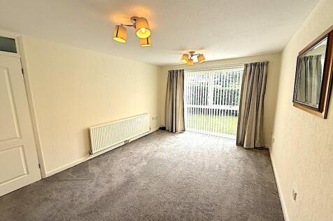 Living room 2nd.jpg