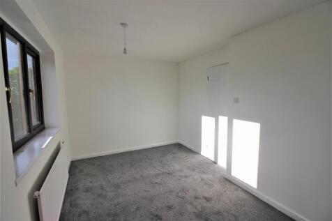 7 - Bedroom 1 2nd.jpg
