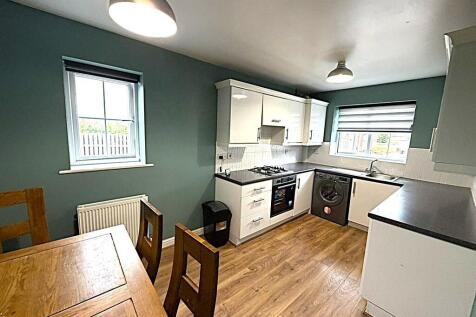 Kitchen dining room.jpg