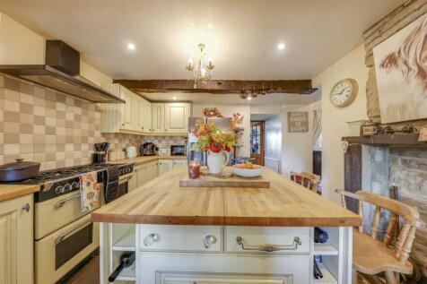 Kitchen Alt