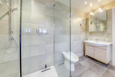 En Suite Alt