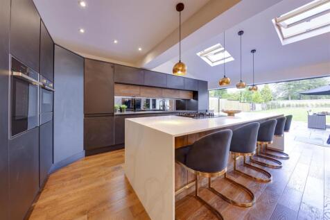 Kitchen.JPG