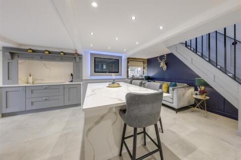 Kitchen alt 2