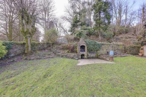 Front Garden, Patio &amp; Fire