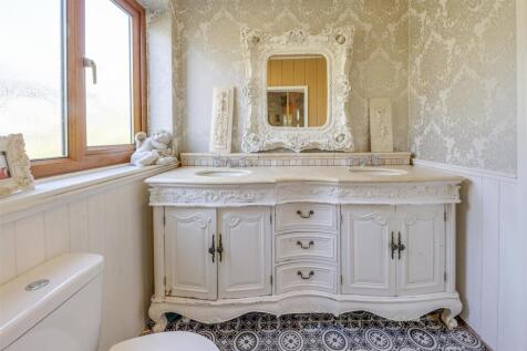 En Suite Shower