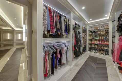 Master Dressing Area 2