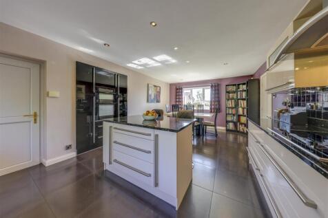 Kitchen Alt