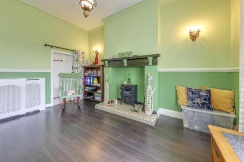 2nd Lounge