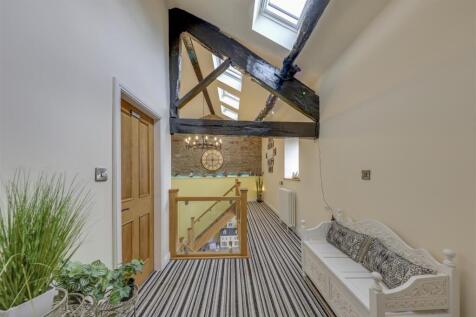 Barn Landing Alt