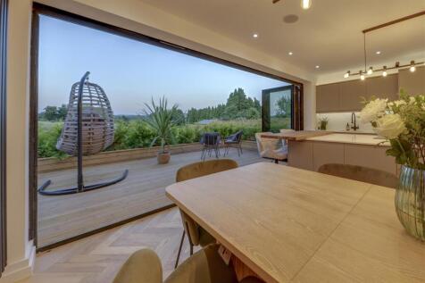 Kitchen by Night