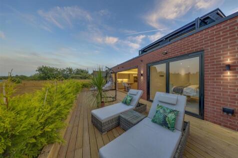 Decking By Night 2