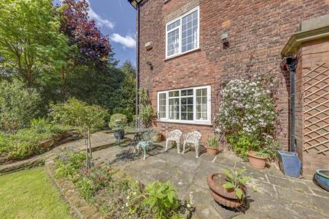 Rear Patio Alt