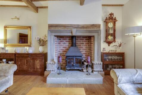Feature Fireplace