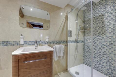 En Suite Shower