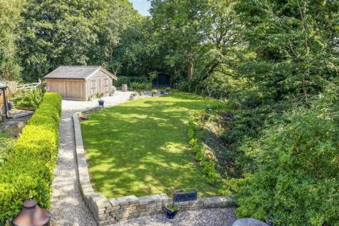 Garden &amp; Parking