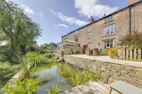 Pond &amp; Patio