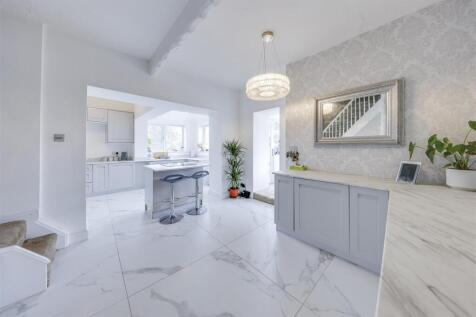 Dining / Kitchen