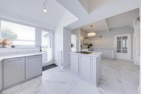 Kitchen Alt