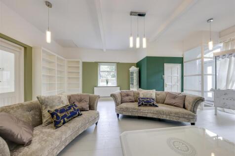 Lounge Alt 2