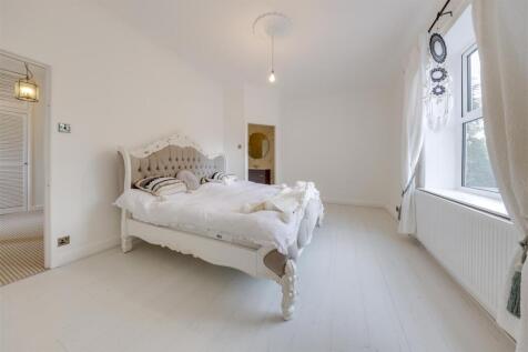 Bed 1