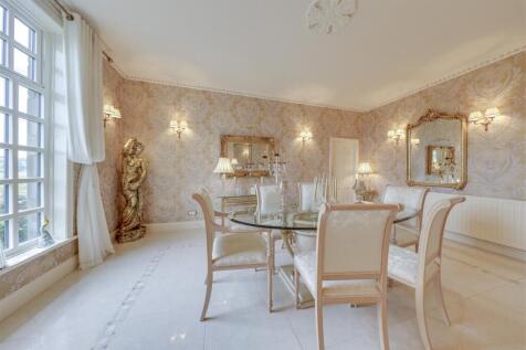 Dining Room Alt