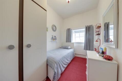 Bed 8