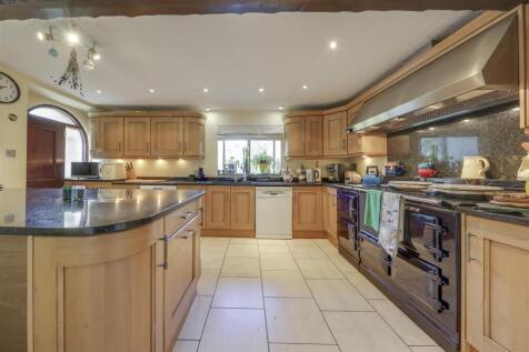 Kitchen Alt