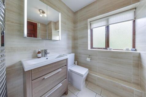 Annexe Shower Room