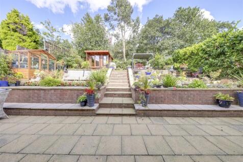 Patio Alt