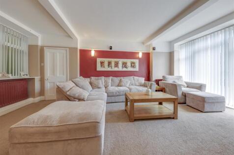 Lounge Alt
