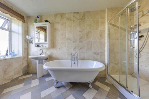 Feature Rolltop Bath