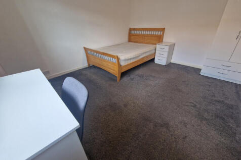 492_4 Room 1.jpg