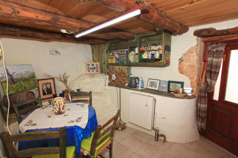 This is an image 40