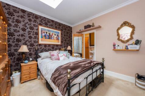 Bedroom with En-Suit